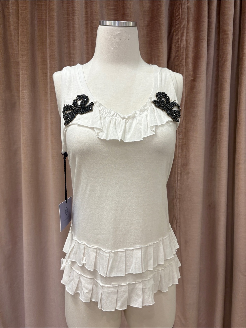 Vera Wang Lavender Label, Women’s White Ruffle Tank Top with Beaded Bow Accent